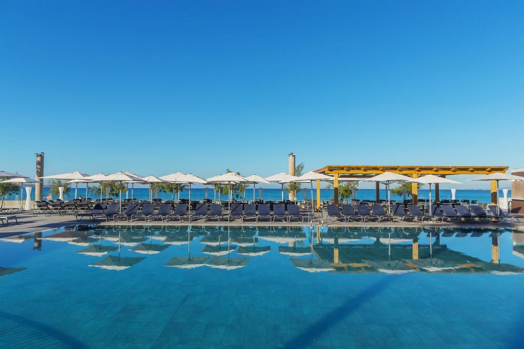 Lägenhetshotell Fontanellas Playa 4*