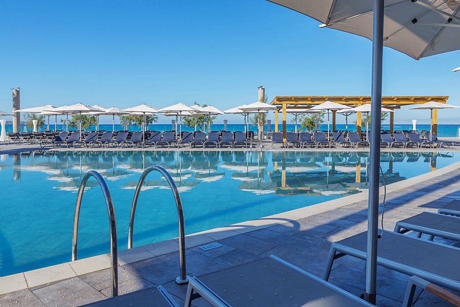 Fontanellas Playa Aparthotel 4*